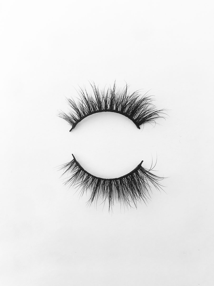 day-party-vibes-lashes